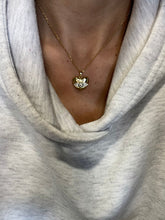 Charger l'image dans la galerie, Collier avec pendentif coeur & oeil bleu et transparent