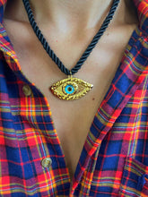 Charger l'image dans la galerie, Collier oeil cordon