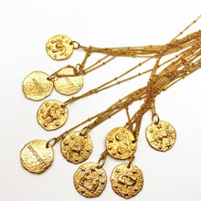 Charger l'image dans la galerie, Collier signe astrologique acier doré