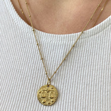 Charger l'image dans la galerie, Collier signe astrologique acier doré