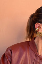 Charger l'image dans la galerie, Ear Cuff XL femme - Faux piercing en acier inoxydable doré ou argenté
