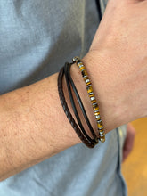 Charger l'image dans la galerie, Bracelet Tiger Brown - homme cuir marron, œil de tigre et hématite - District Steel
