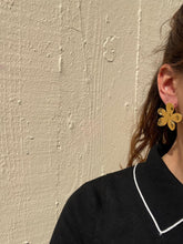 Charger l'image dans la galerie, Boucles d’oreilles Capucine dorées
